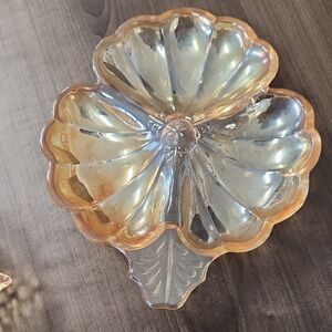 Vuntage Carnival Glass Shamrock Dish